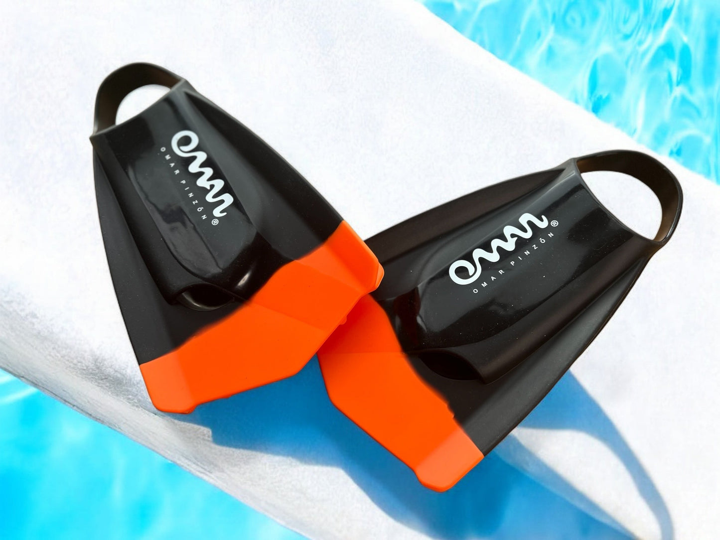 Aletas de Natacion - VELOFINZ by Omar Pinzón